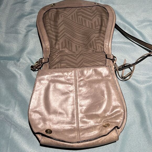 Rebecca Minkoff‎ | Vanity Saddle Bag Almond Leather C9 - Picture 9 of 12